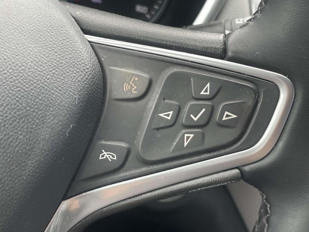used 2023 Chevrolet Equinox car, priced at $20,872