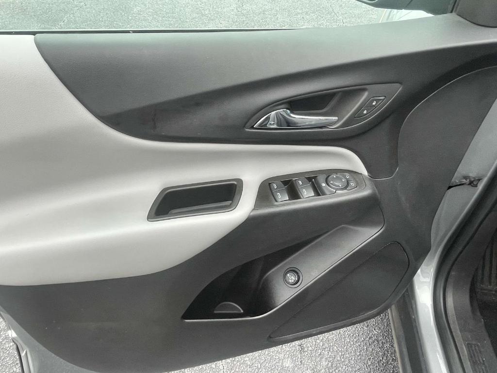 used 2023 Chevrolet Equinox car, priced at $20,872