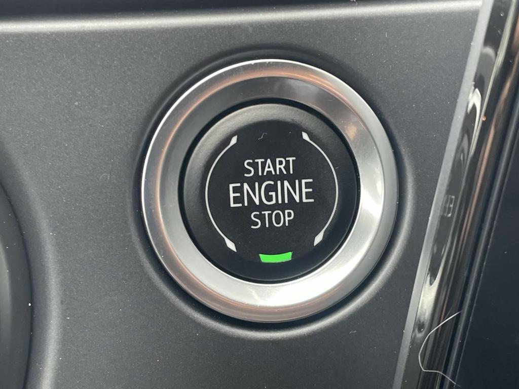 new 2025 Chevrolet Blazer car