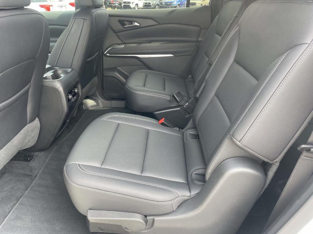 used 2025 Chevrolet Traverse car, priced at $41,778