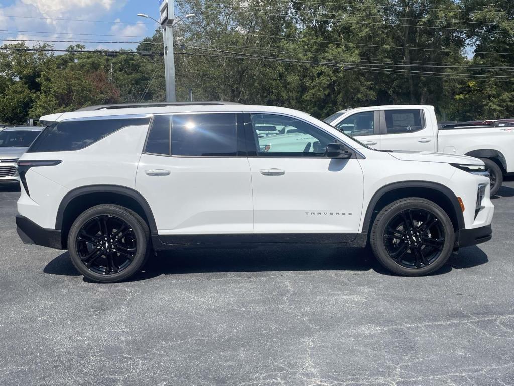 used 2025 Chevrolet Traverse car, priced at $41,778