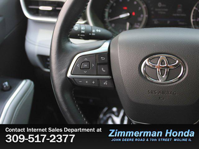 used 2021 Toyota Highlander car, priced at $35,791