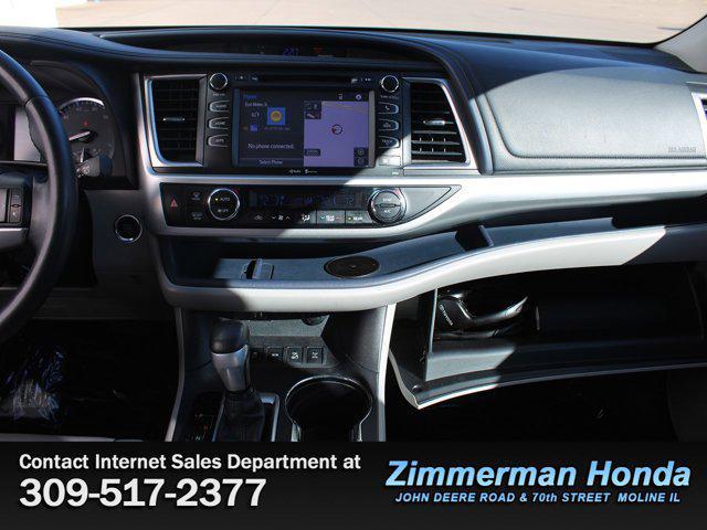 used 2014 Toyota Highlander car, priced at $16,991