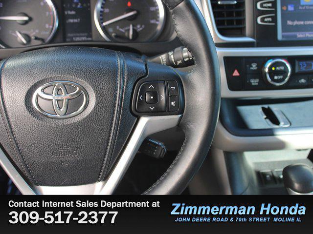 used 2014 Toyota Highlander car, priced at $16,991