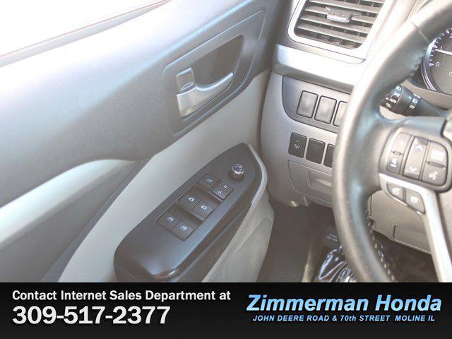 used 2014 Toyota Highlander car, priced at $16,991