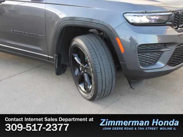 used 2022 Jeep Grand Cherokee car, priced at $32,991