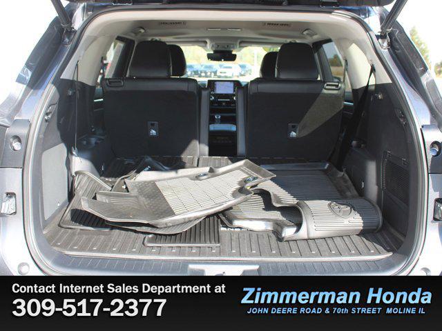 used 2020 Toyota Highlander car, priced at $34,992