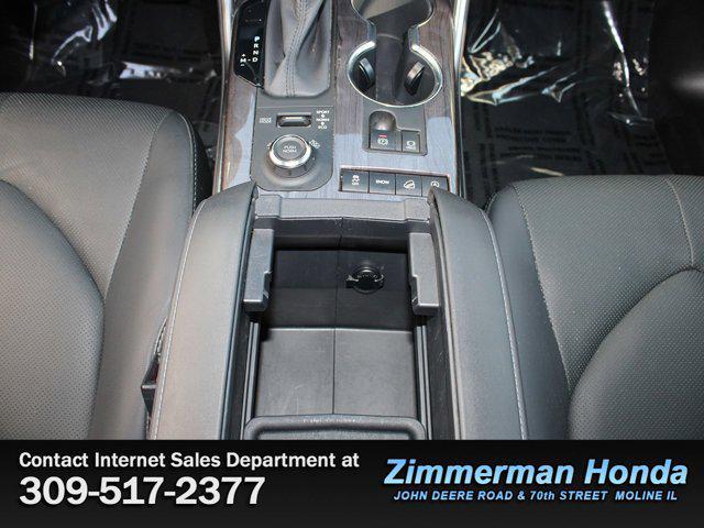 used 2020 Toyota Highlander car, priced at $34,992