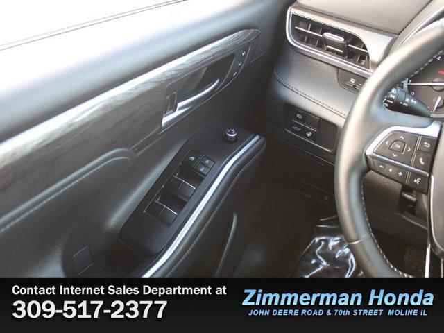 used 2020 Toyota Highlander car, priced at $34,992