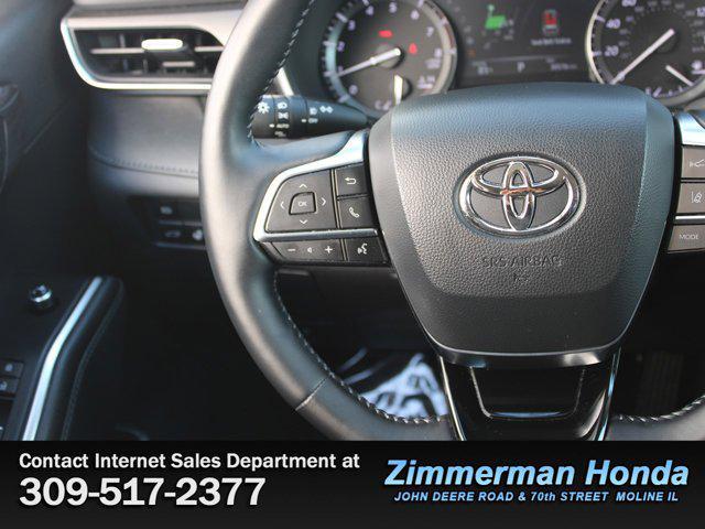 used 2020 Toyota Highlander car, priced at $34,992