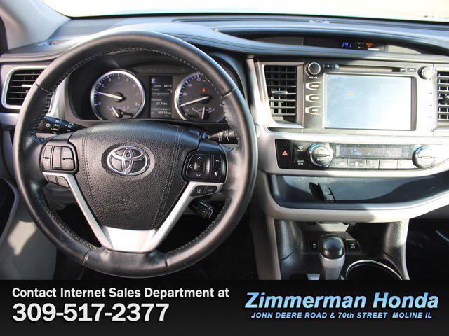 used 2018 Toyota Highlander car, priced at $24,491