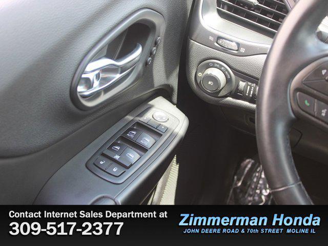 used 2019 Jeep Cherokee car, priced at $24,591