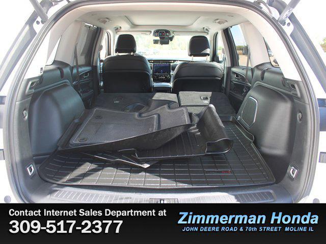 used 2023 Jeep Grand Cherokee car, priced at $34,391