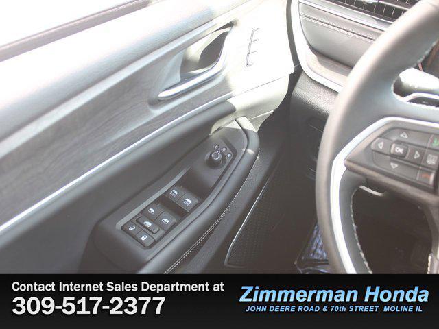 used 2023 Jeep Grand Cherokee car, priced at $34,391
