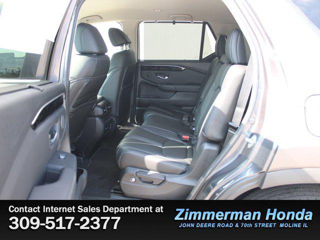 new 2025 Honda Pilot car, priced at $48,995