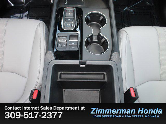 used 2025 Honda Pilot car, priced at $48,991