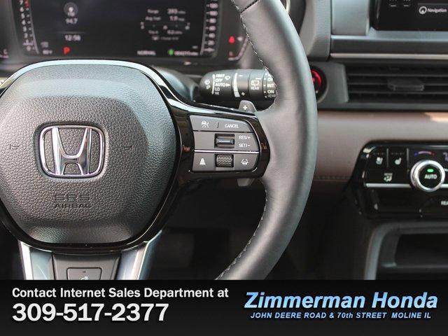 used 2025 Honda Pilot car, priced at $51,992