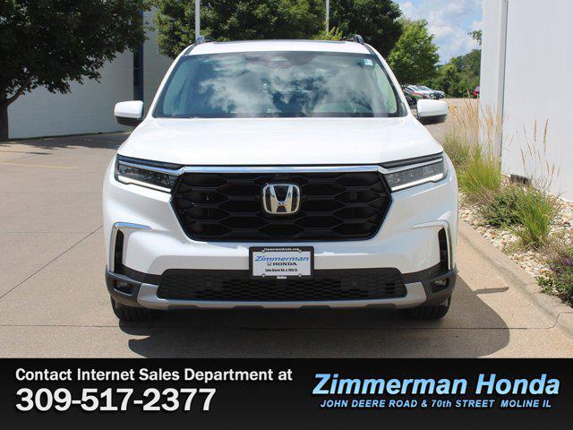 new 2025 Honda Pilot car, priced at $55,715