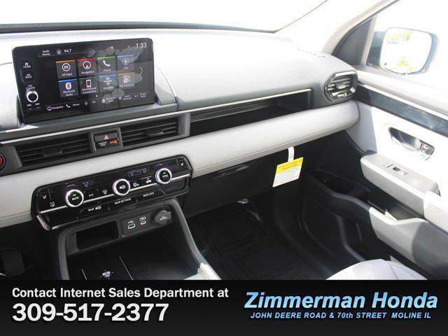 new 2025 Honda Pilot car, priced at $51,095
