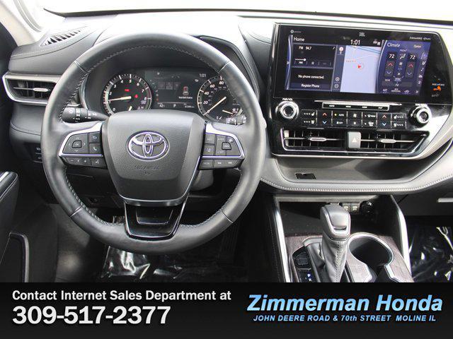 used 2021 Toyota Highlander car, priced at $34,591