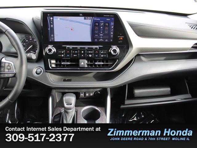 used 2021 Toyota Highlander car, priced at $34,591