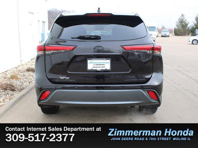 used 2021 Toyota Highlander car, priced at $34,591