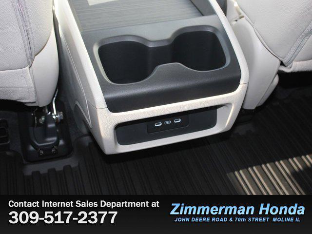 new 2026 Honda Odyssey car, priced at $44,655