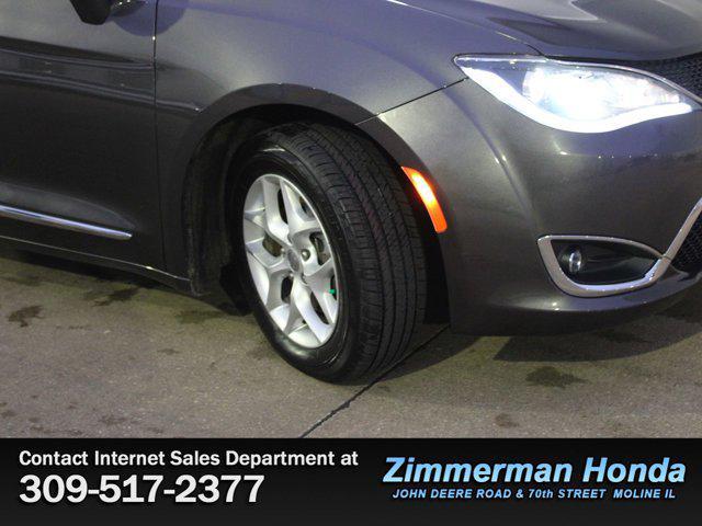 used 2017 Chrysler Pacifica car, priced at $13,991