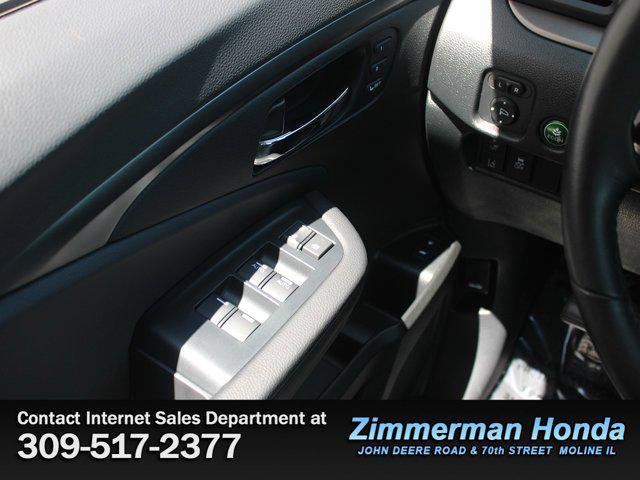 used 2022 Honda Pilot car, priced at $33,991
