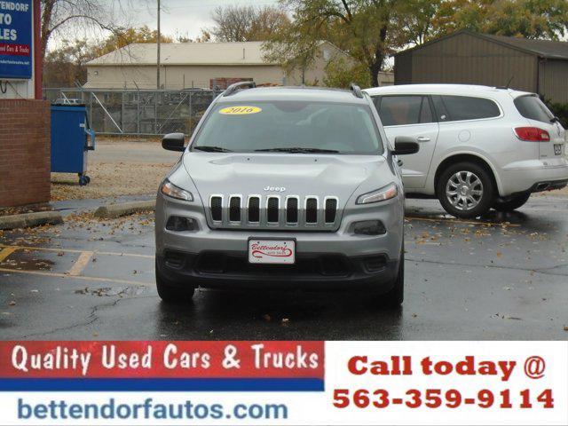 used 2016 Jeep Cherokee car, priced at $9,995