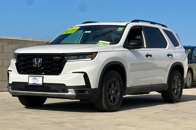 new 2025 Honda Pilot car, priced at $51,250