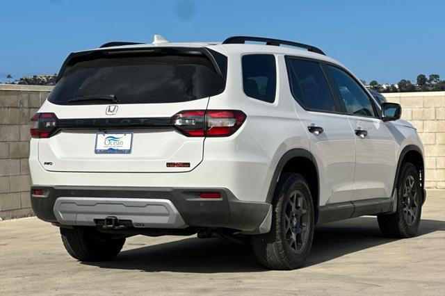 new 2025 Honda Pilot car, priced at $51,250