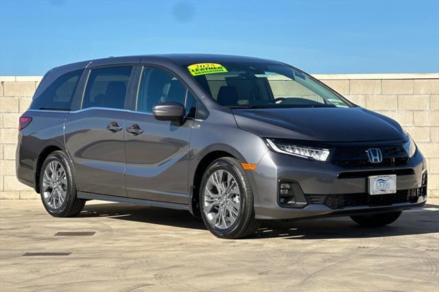 new 2025 Honda Odyssey car, priced at $48,005