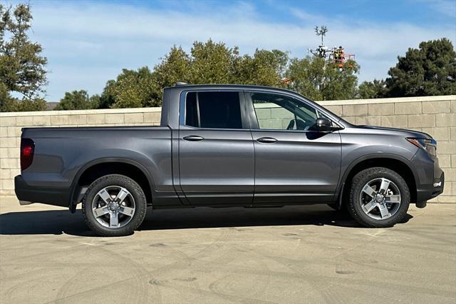 new 2025 Honda Ridgeline car, priced at $43,998