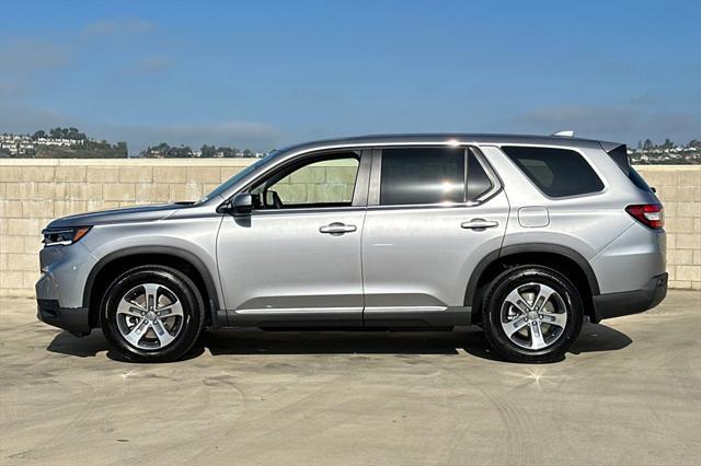 new 2025 Honda Pilot car, priced at $44,950