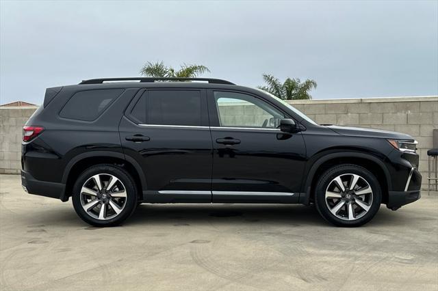 new 2025 Honda Pilot car, priced at $54,475