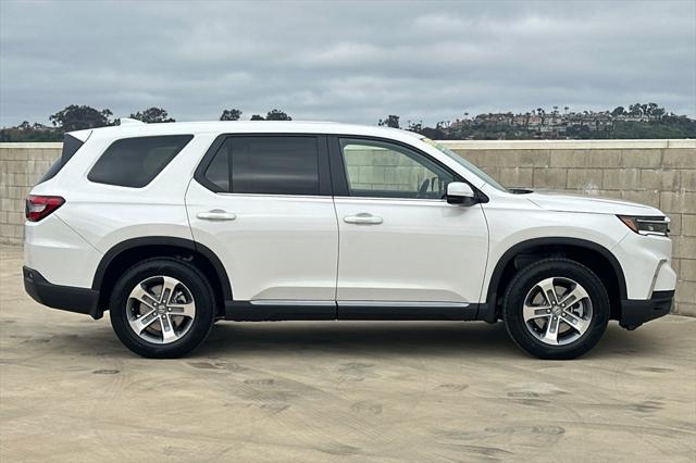 new 2025 Honda Pilot car, priced at $43,437