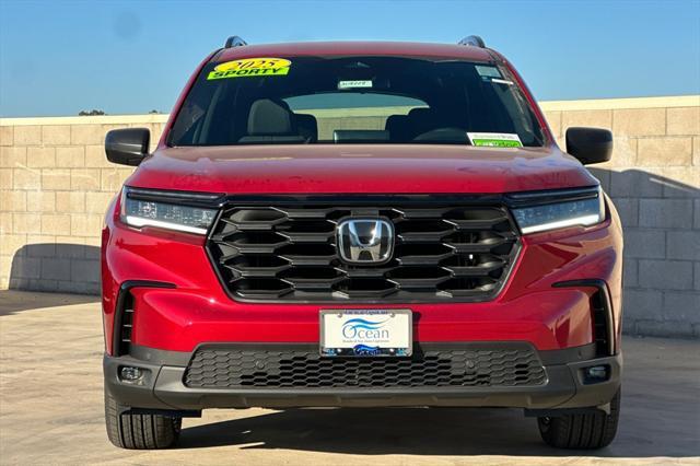 new 2025 Honda Pilot car, priced at $42,050