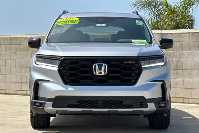 new 2025 Honda Pilot car, priced at $51,560