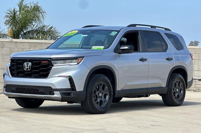 new 2025 Honda Pilot car, priced at $51,560