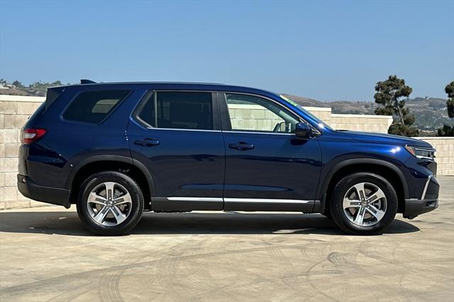 new 2025 Honda Pilot car, priced at $45,998