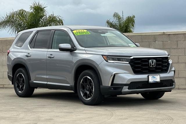 new 2025 Honda Pilot car, priced at $48,950