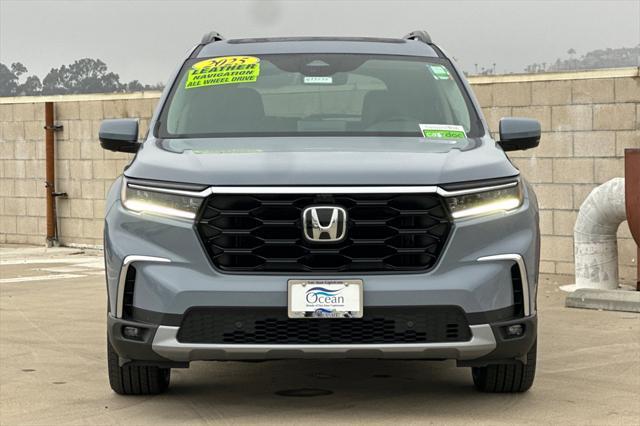 new 2025 Honda Pilot car, priced at $54,985