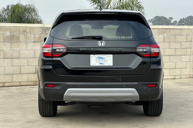 new 2025 Honda Pilot car, priced at $44,895