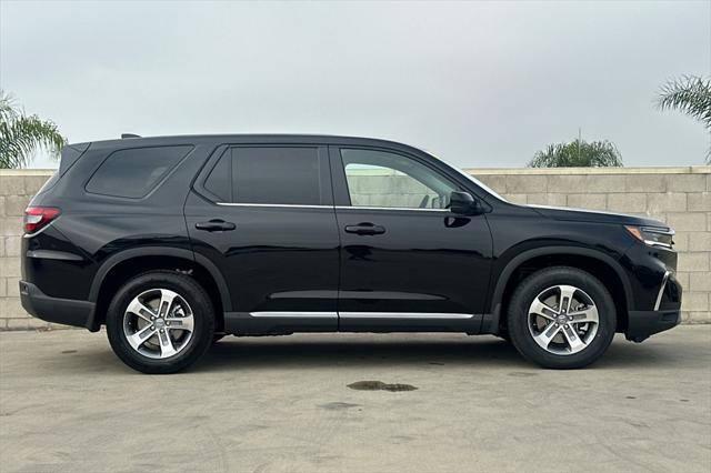 new 2025 Honda Pilot car, priced at $44,895