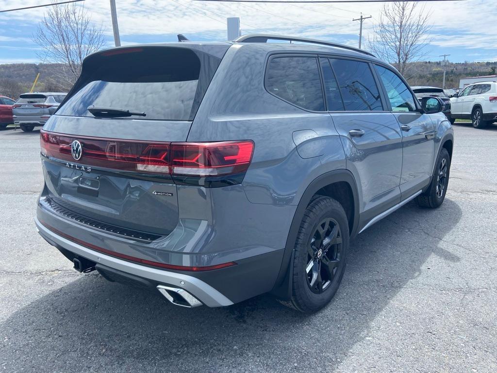 new 2025 Volkswagen Atlas car, priced at $49,171