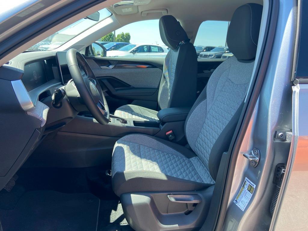 new 2025 Volkswagen Tiguan car, priced at $31,621
