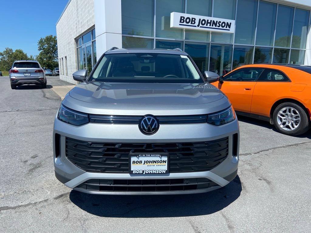 new 2025 Volkswagen Tiguan car, priced at $31,621