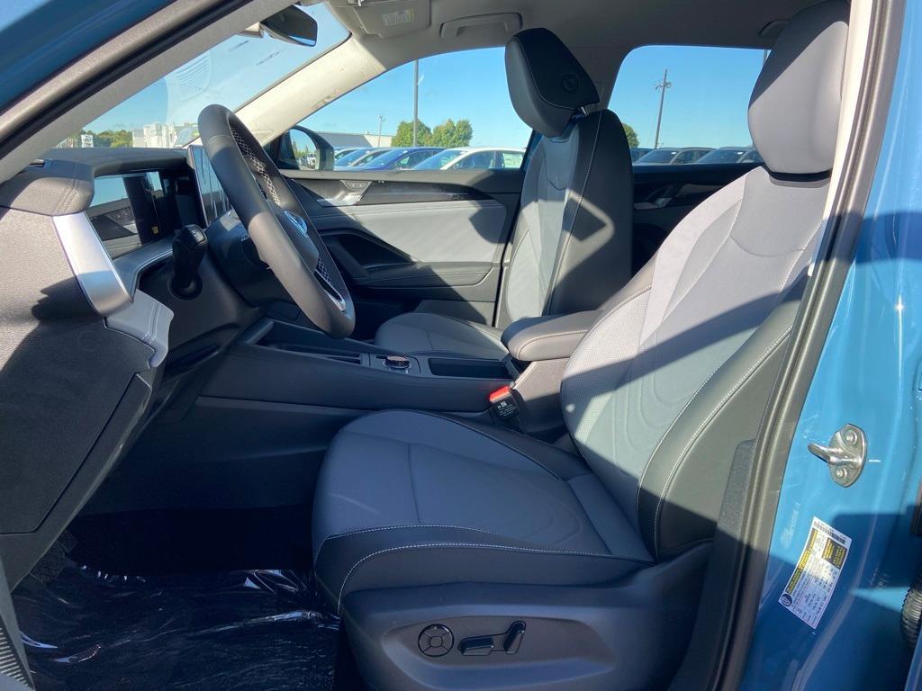 new 2025 Volkswagen Tiguan car, priced at $35,341