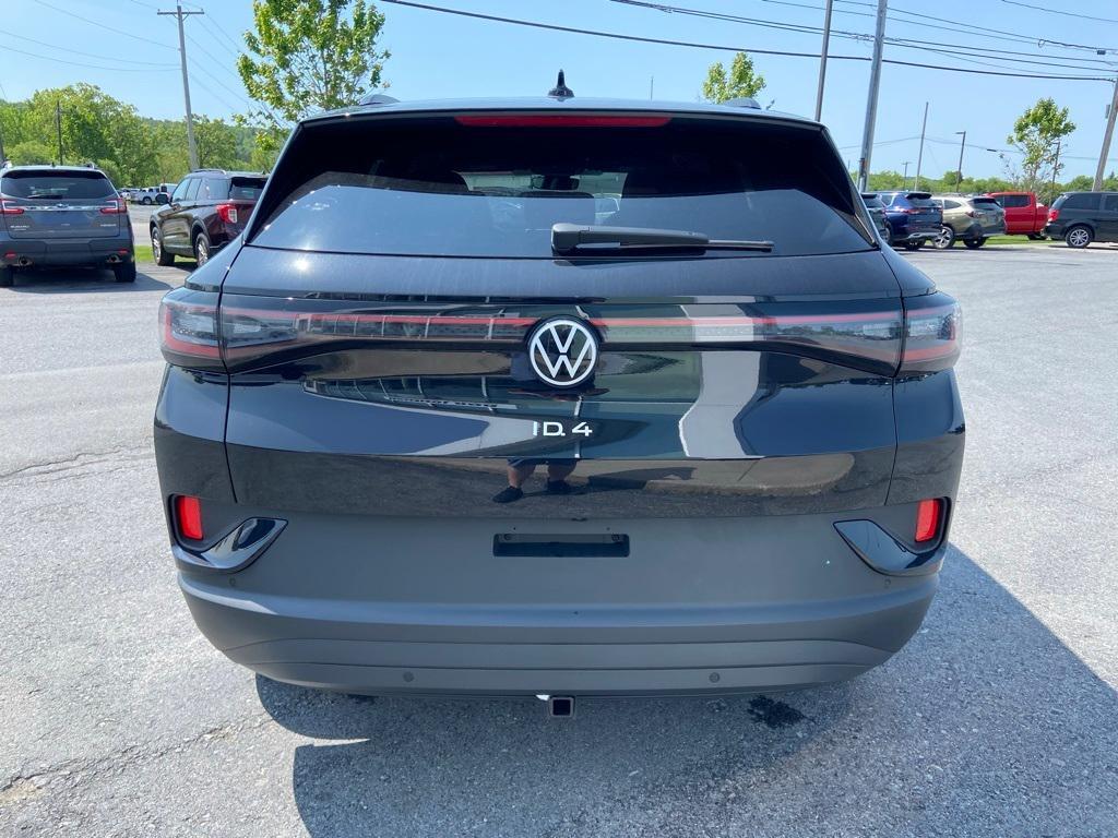 new 2025 Volkswagen ID.4 car, priced at $51,371